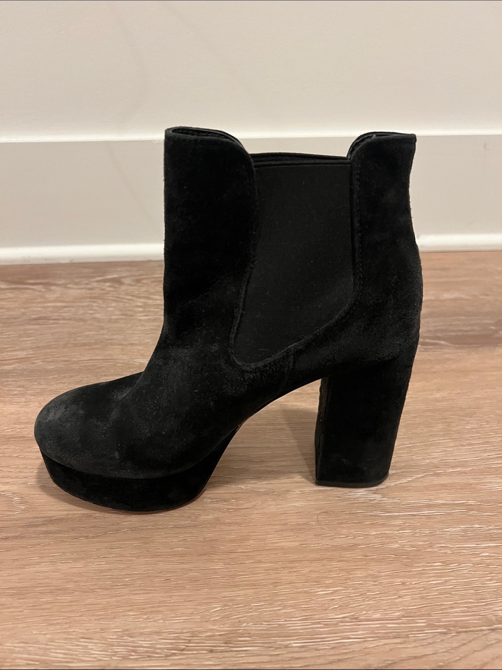 Sam Edelman Black Suede Platform Ankle boots